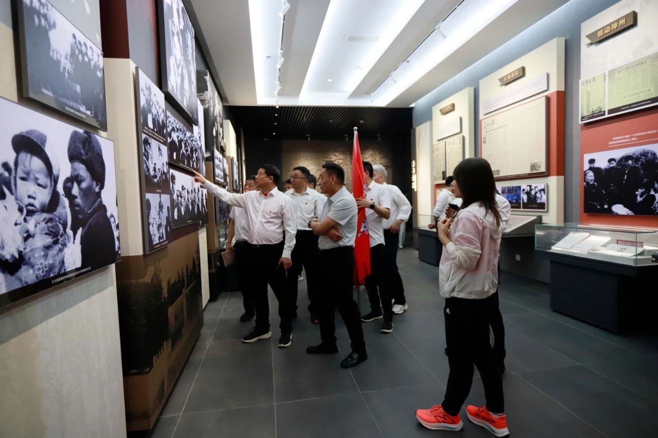 砥礪初心使命，汲取奮進(jìn)力量丨花花牛乳業(yè)集團(tuán)黨委組織開展學(xué)習(xí)“焦裕祿精神”主題黨日活動