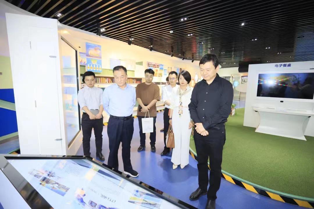 花花牛丨北京家音順達(dá)蒞臨花花牛乳業(yè)集團參觀訪談