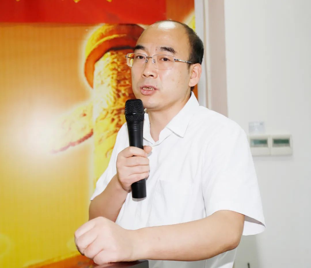 鼓足干勁·再創(chuàng)輝煌 | 花花牛乳業(yè)集團召開經銷商座談會