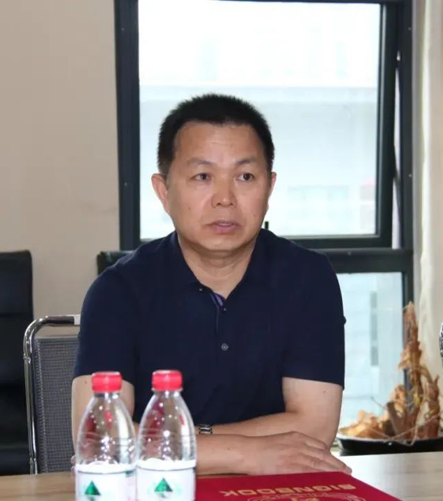 愛(ài)心奶情系學(xué)子，公益情溫暖人心—河南花花牛乳業(yè)集團(tuán)助力基金會(huì)“圓夢(mèng)計(jì)劃?一杯奶”公益項(xiàng)目，愛(ài)心捐贈(zèng)善款50萬(wàn)元！