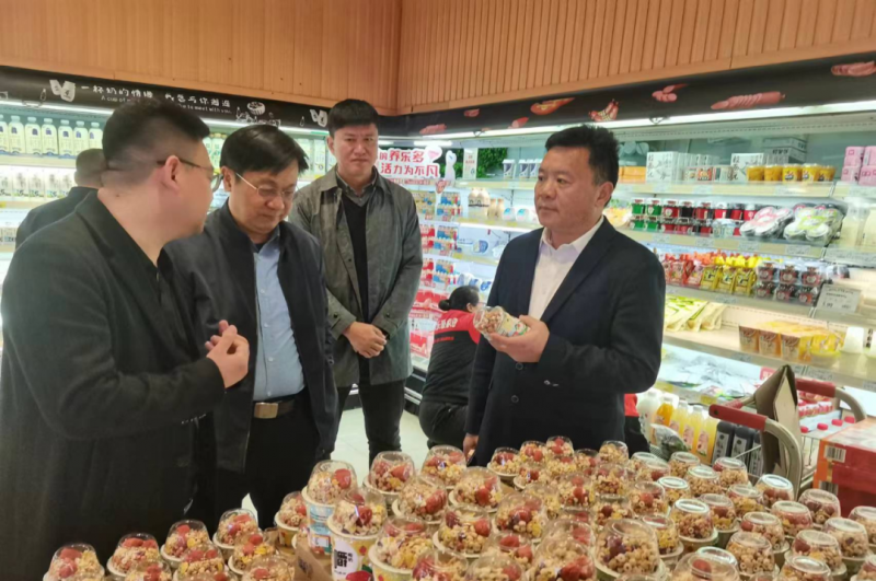 走訪調研拓市場 凝心聚力謀發(fā)展--花花牛乳業(yè)集團黨委書記、董事長唐洪峰一行走訪銷售終端