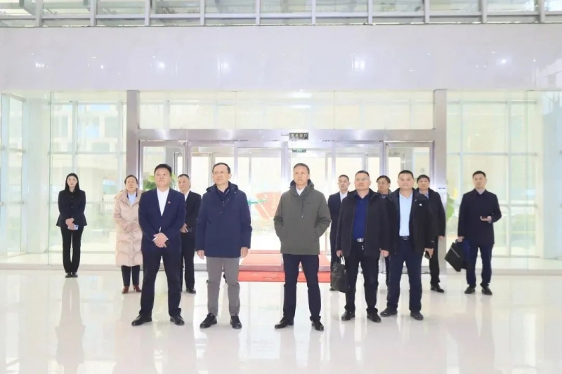 省政府國資委黨委書記、主任李濤一行到花花牛乳業(yè)集團(tuán)調(diào)研