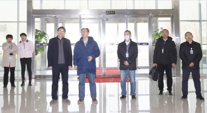 花花牛丨東北農(nóng)大食品學(xué)院院長、中原食品實(shí)驗(yàn)室首席科學(xué)家姜毓君教授蒞臨花花牛乳業(yè)集團(tuán)調(diào)研