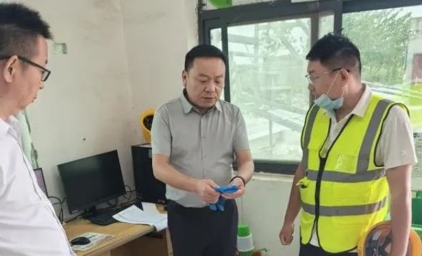 集團紀委領(lǐng)導(dǎo)深入基層檢查群眾身邊不正之風(fēng)和腐敗問題落實情況